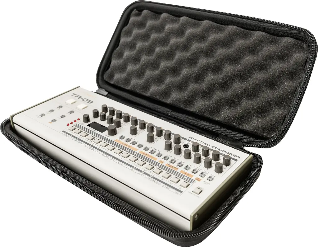 CTRL Case Boutique Dock.webp