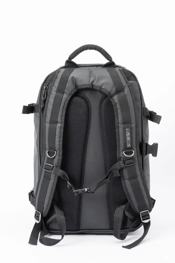 RIOT DJ-BACKPACK - New back panel.webp
