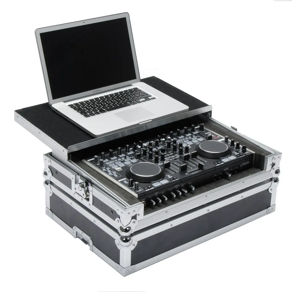 DJ-Controller Workstation MC-6000 - main freigest..webp