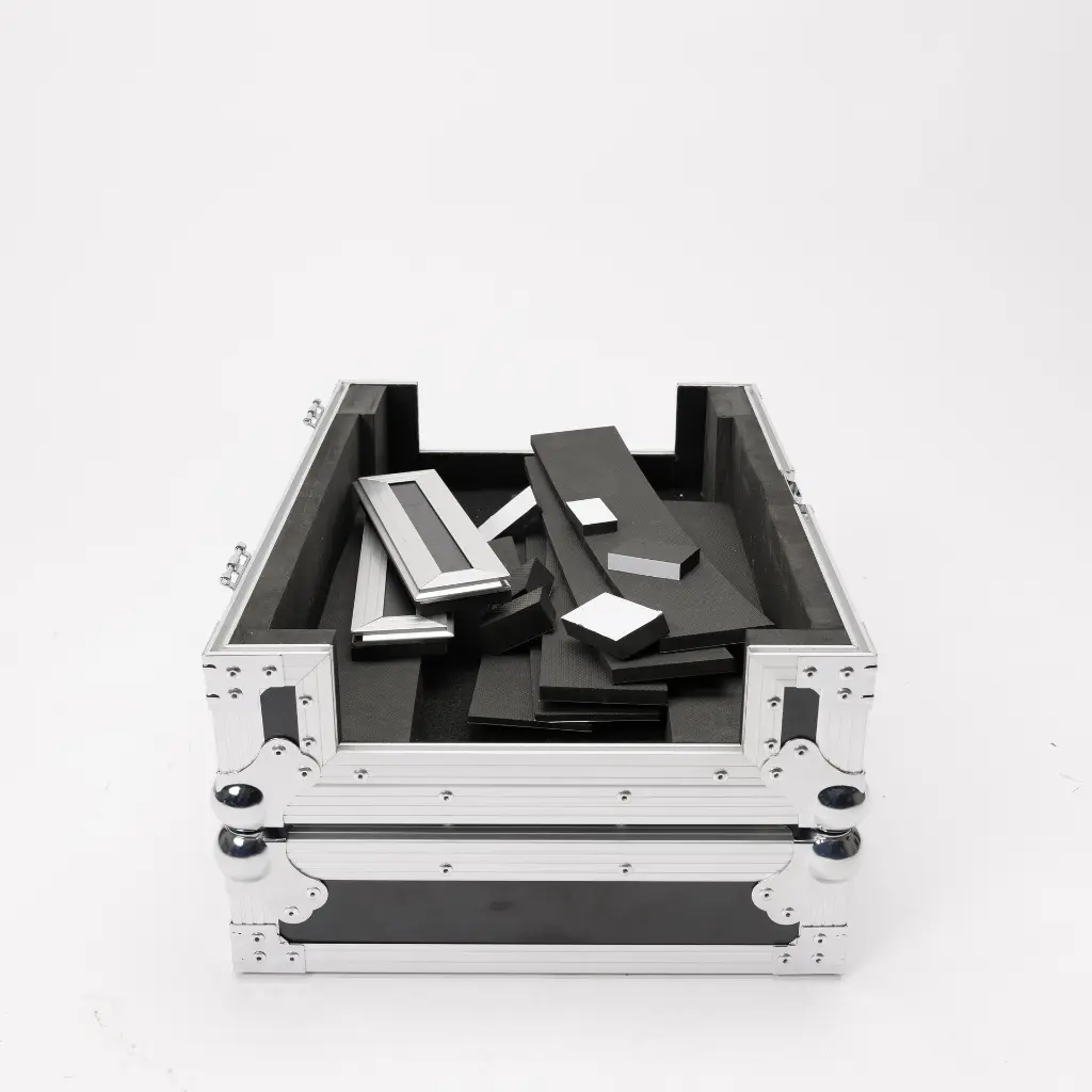 MAGMA Multi-Format Case Player_Mixer (2).webp