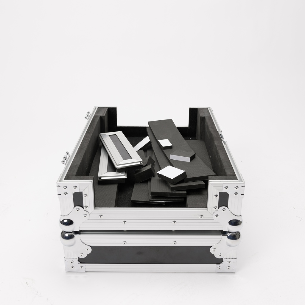 MAGMA Multi-Format Case Player/Mixer