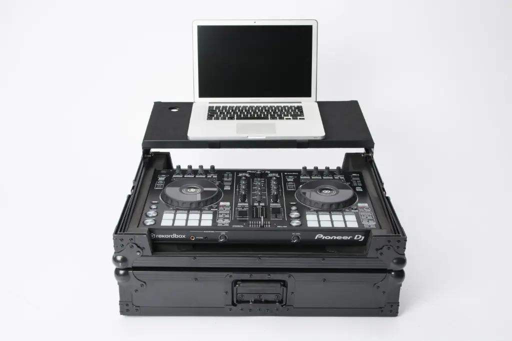 MAGMA Multi-Format Workstation XL PLUS (bk/bk)