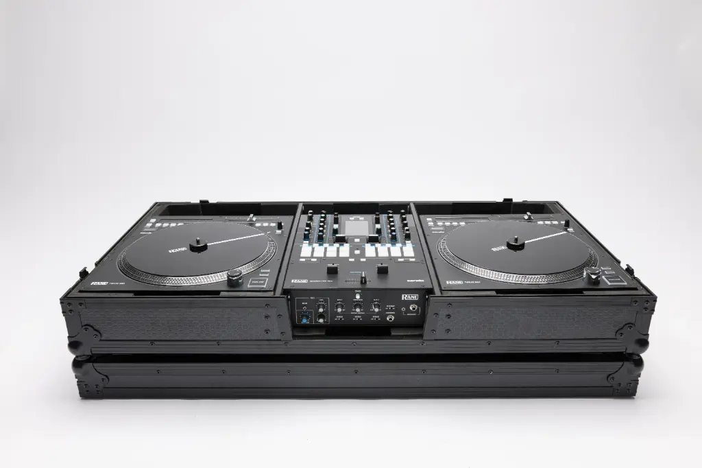MAGMA Multi-Format Battle-Case (bk/bk)*